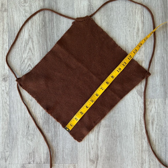 BROWN KNIT CROPPED HALTER TOP - Picture 8 of 9